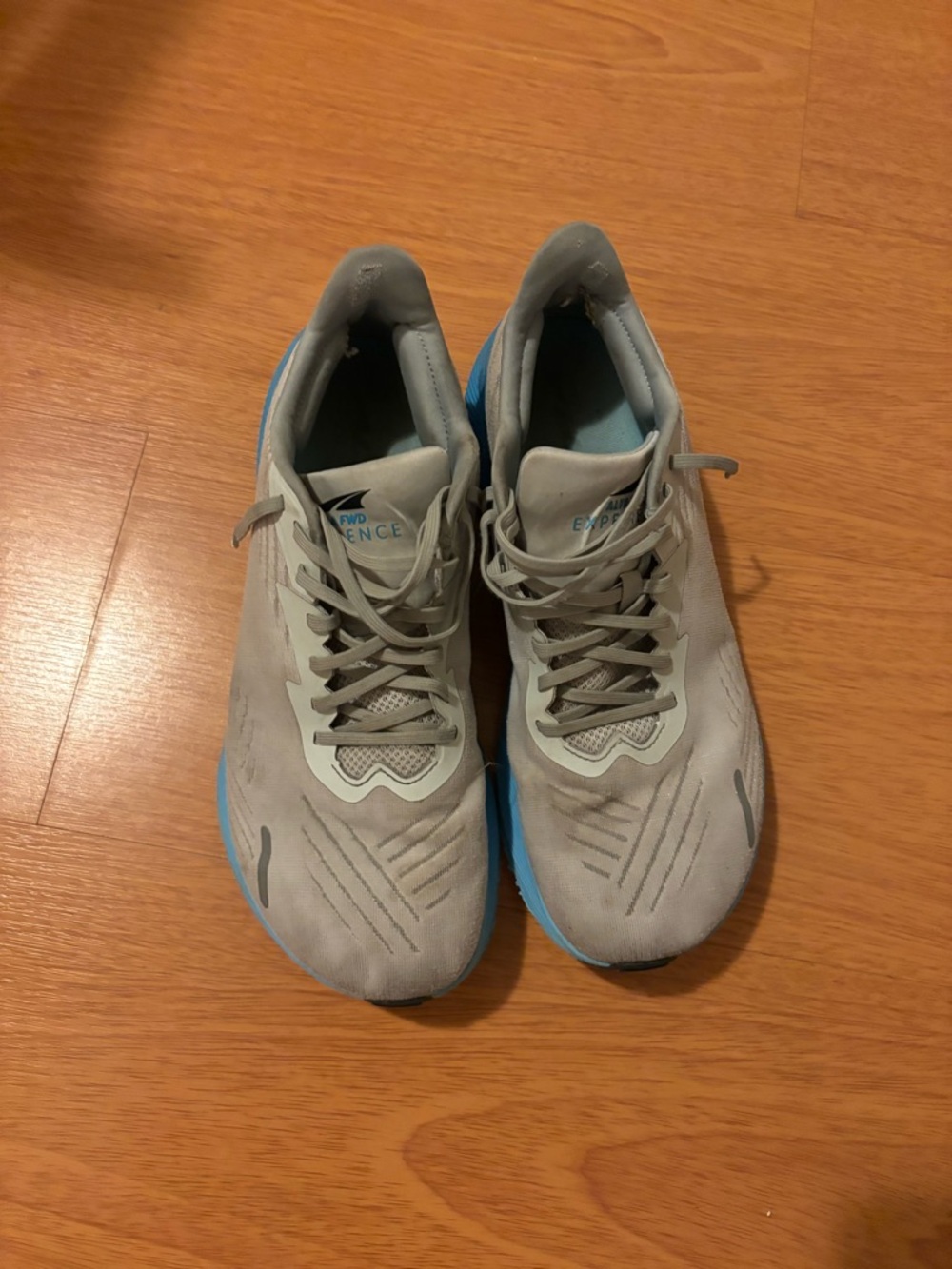 Men's Altra FWD Experience Running Shoes - Light Gray with Blue Accents